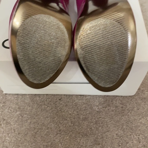 Aldo Lindall Magenta Heels (Size 5) - Picture 4 of 5